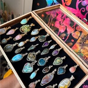 Elegant Multicolor Gemstone Pendant Set